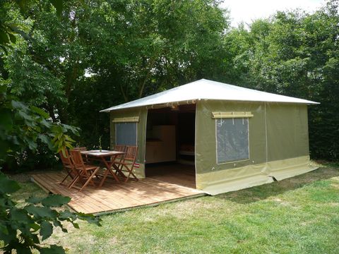 BUNGALOW TOILÉ 4 personnes - Sans sanitaires