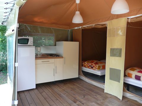 BUNGALOW TOILÉ 4 personnes - Sans sanitaires