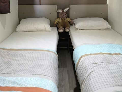 MOBILHOME 8 personnes - 4 chambres MOBILHOME 8 personnes - 4 chambres