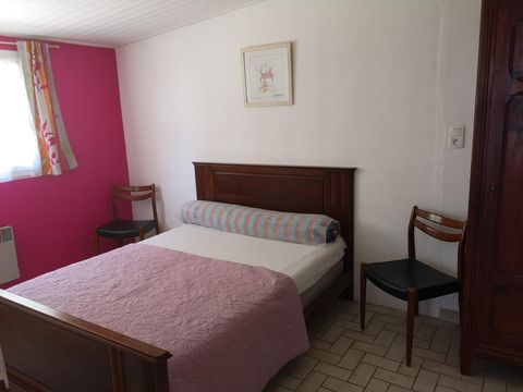 GÎTE 6 personnes - Gîte confort 2 chambres 6 pers GÎTE 6 personnes - Gîte confort 2 chambres 6 pers
