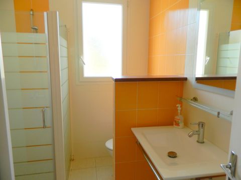 GÎTE 6 personnes - Gîte confort 2 chambres 6 pers GÎTE 6 personnes - Gîte confort 2 chambres 6 pers