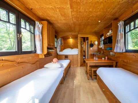 HÉBERGEMENT INSOLITE 5 personnes - ROULOTTE GÎTE