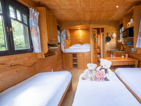 HÉBERGEMENT INSOLITE 5 personnes - ROULOTTE GÎTE