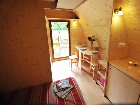 HÉBERGEMENT INSOLITE 4 personnes - CABANE FORESTIÈRE sans sanitaires