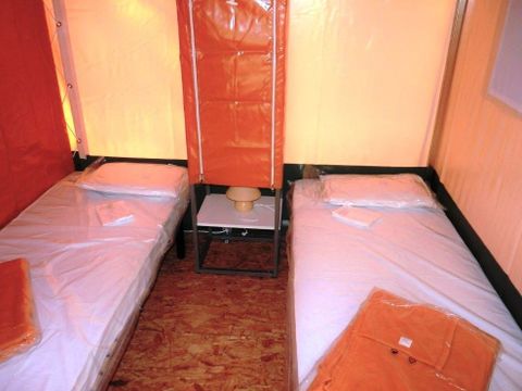 BUNGALOW TOILÉ 4 personnes - CYRUS