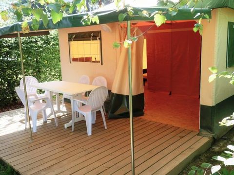 BUNGALOW TOILÉ 4 personnes - CYRUS