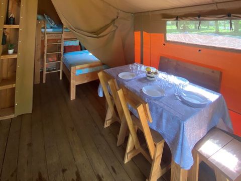 Tente en toile et en bois 5 personnes - Lodge sans sanitaires