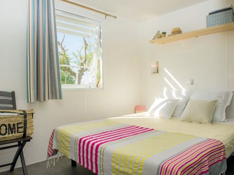 MOBILHOME 4 personnes - Classic | 2 Ch. | 4 Pers. | Terrasse surélevée | TV