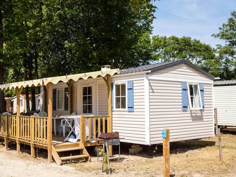 MOBILHOME 5 personnes - Mobil-home | Classic | 3 Ch. | 5 Pers. | Terrasse surélevée | 1 SDB | TV