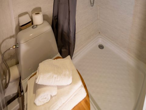 Hébergement 2 personnes - CABANE MAGIQUE