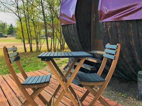 HÉBERGEMENT INSOLITE 2 personnes - LA BARIQUE