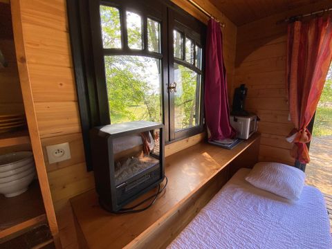 Hébergement 3 personnes - Roulotte Gîte Bohème