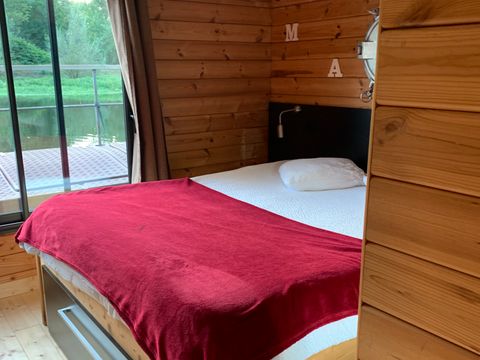 Insolite 2 personnes - Toue cabanée SPA