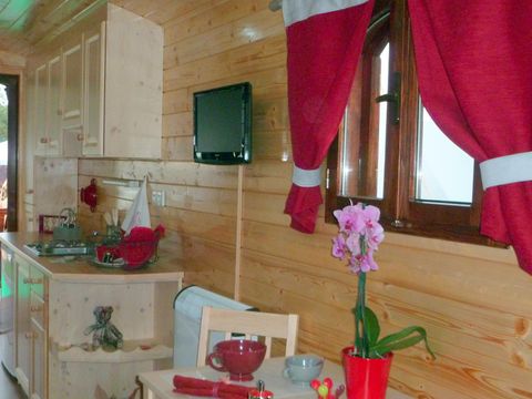 HÉBERGEMENT INSOLITE 2 personnes - 2 personnes 21m2