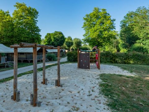 Camping Le Château de Galaure - Camping Drome - Image N°10