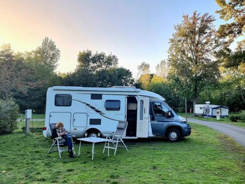 Camping Le Rochat - Camping Indre - Image N°2