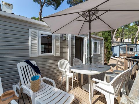Mobilhome 6 personnes - Comfort | 2 Ch. | 4/6 Pers. | Terrasse surélevée non couverte | Clim.