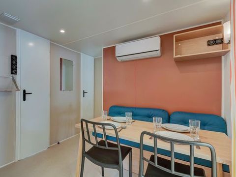 MOBILHOME 6 personnes - Comfort | 2 Ch. | 4/6 Pers. | Terrasse surélevée | Clim. 