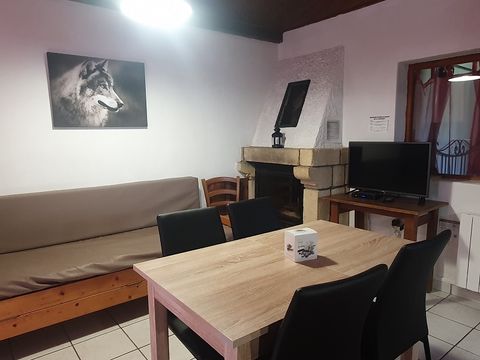 GÎTE 4 personnes - F2 - Gîte Rez de Chaussée