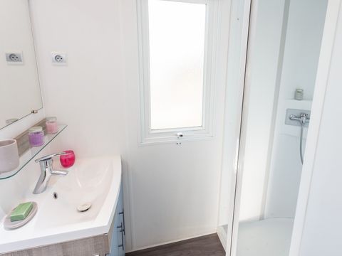 Mobilhome 6 personnes - Classic XL | 3 Ch. | 6 Pers. | Terrasse surélevée | Clim.