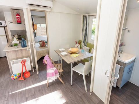 Mobilhome 6 personnes - Classic | 3 Ch. | 6 Pers. | Terrasse surélevée | Clim.