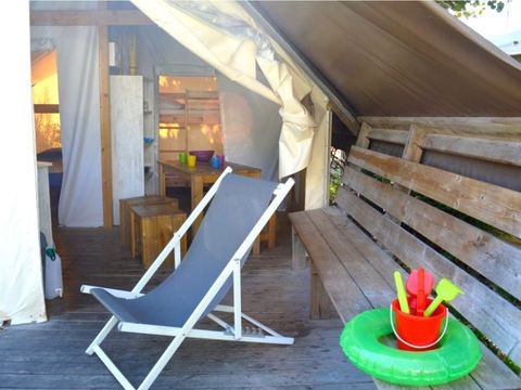 Bungalow toilé 4 personnes - Junior - 2 chambres - 17 m² - Sans sanitaires
