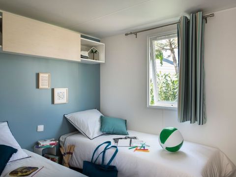 Mobilhome 6 personnes - Confort+ - 2 chambres - 2 salles de bain 31m²