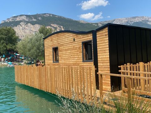 HÉBERGEMENT INSOLITE 2 personnes - Ilot bleu 17m²