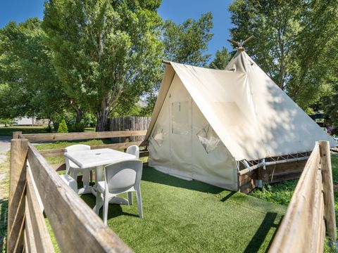 BUNGALOW 4 personnes - Tipi toilé 18m² - sans sanitaires