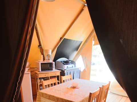 BUNGALOW 4 personnes - Tipi toilé 18m² - sans sanitaires