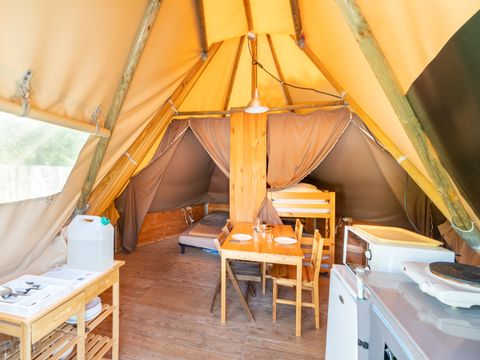 BUNGALOW 4 personnes - Tipi toilé 18m² - sans sanitaires