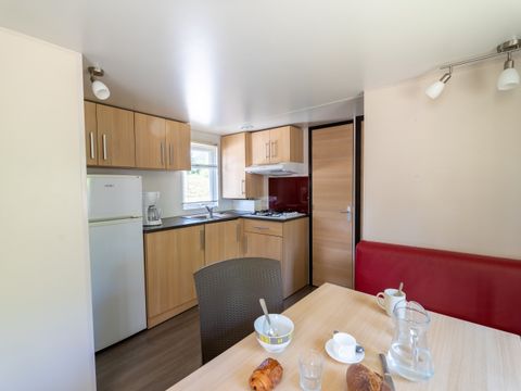 MOBILHOME 4 personnes - Loggia Premium 33m² - Bord de lac - Climatisation - TV