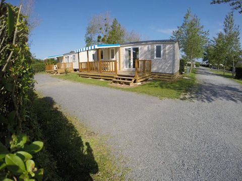 MOBILHOME 6 personnes - 6 Confort Plus - 31m² - 3 chambres + terrasse semi-couverte