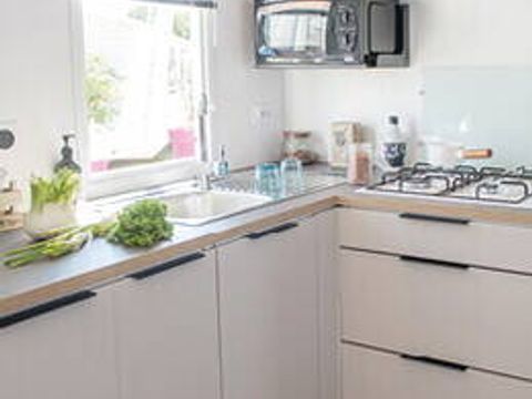 MOBILHOME 2 personnes - Mobil-home | Comfort | 1 Ch. | 2 Pers. | Terrasse surélevée non couverte | 1 SDB | TV