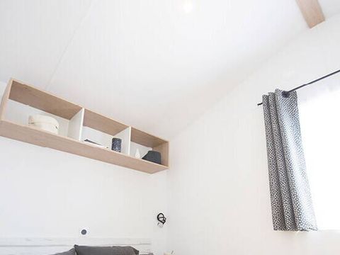 MOBILHOME 2 personnes - Mobil-home | Comfort | 1 Ch. | 2 Pers. | Terrasse surélevée non couverte | 1 SDB | TV