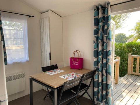 MOBILHOME 2 personnes - Mobil-home | Comfort | 1 Ch. | 2 Pers. | Terrasse surélevée non couverte | 1 SDB | TV