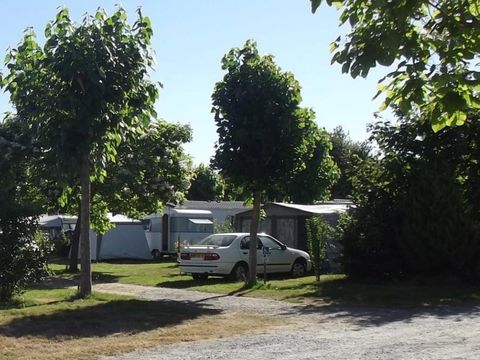 Emplacement - Emplacement + véhicule