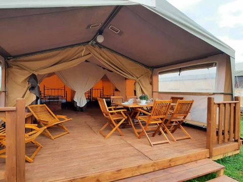 TENTE TOILE ET BOIS 4 personnes - LOUBRESSAC