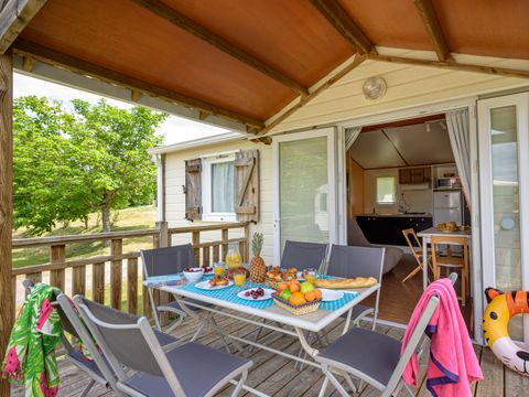 CHALET 6 personnes - Chalet Premium 29m² / 3 chambres - Terrasse couverte + Tv + LV + clim 6 pers