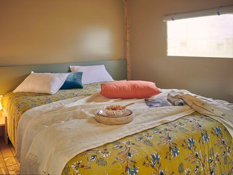 Tente en toile et en bois 4 personnes - Woodlodge Vue Loire Confort 26m² - 2 chambres + terrasse 4 pers