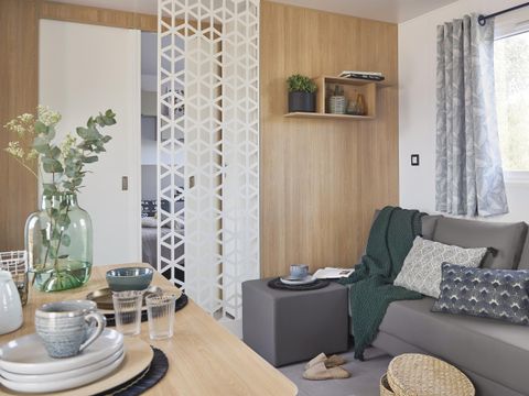 MOBILHOME 6 personnes - Mobil-home 35m² Premium / 3 chambres + TV + LV + Clim + Terrasse couverte 6 pers
