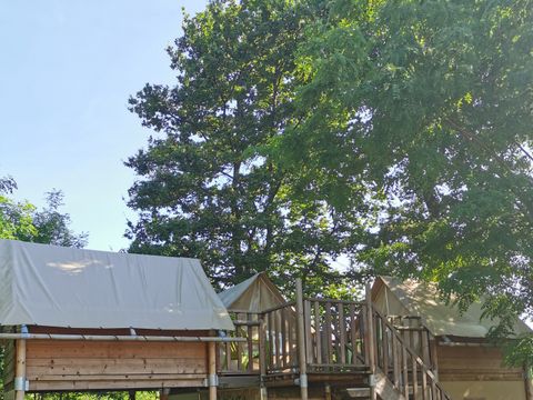 Insolite 6 personnes - Le Nid (sanitaires communs du camping)