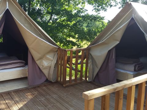 Insolite 6 personnes - Le Nid (sanitaires communs du camping)