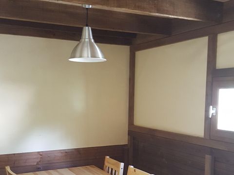 HÉBERGEMENT INSOLITE 6 personnes - Le Nid (sanitaires communs du camping)