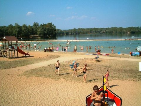 Camping du Lac de Cormoranche  - Camping Ain - Image N°42