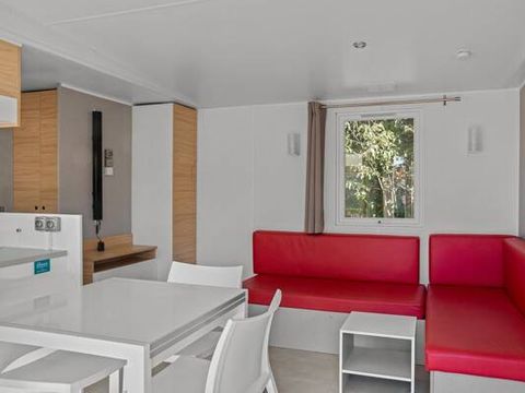 MOBILHOME 8 personnes - Mobil-home | Premium | 3 Ch. | 6/8 Pers. | Terrasse surélevée