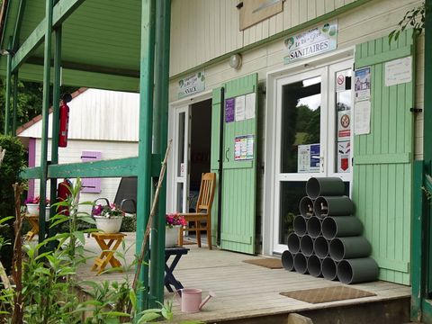 Village Chalets - Le Rû Du Pré - Camping Yonne - Image N°4