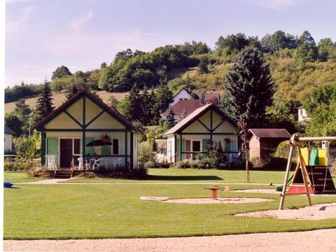Village Chalets - Le Rû Du Pre - Camping Yonne
