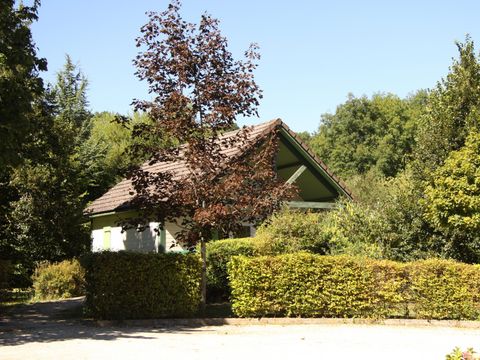 Village Chalets - Le Rû Du Pre - Camping Yonne - Image N°24