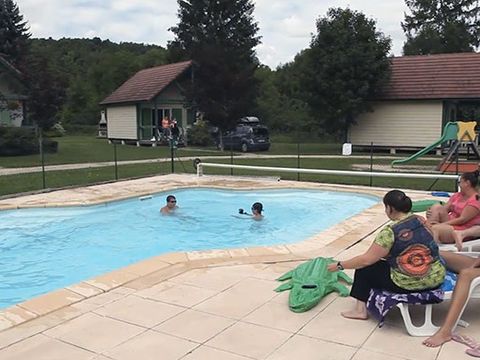 Village Chalets - Le Rû Du Pre - Camping Yonne - Image N°17